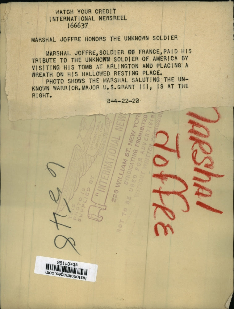 Load image into Gallery viewer, 1922 Press Photo French Marsha; Joffre at US Tomb of Unknown Soldier - sbx01198
