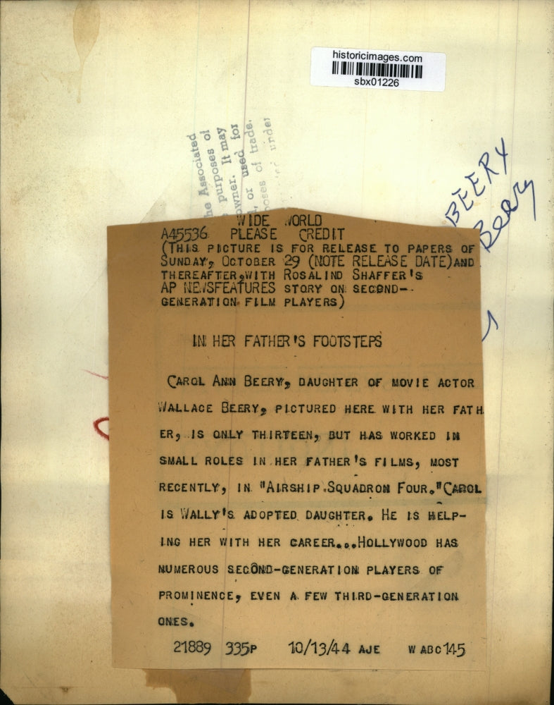 1944 Press Photo Carol Ann Beery & dad actor Wallace Beery in Hollywood