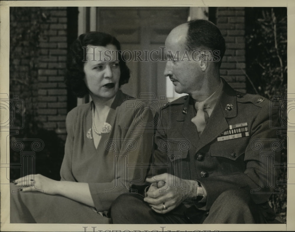 1943 Press Photo Col James PS Devereux, finacee Rachel C Cooke - sbx01332- Historic Images