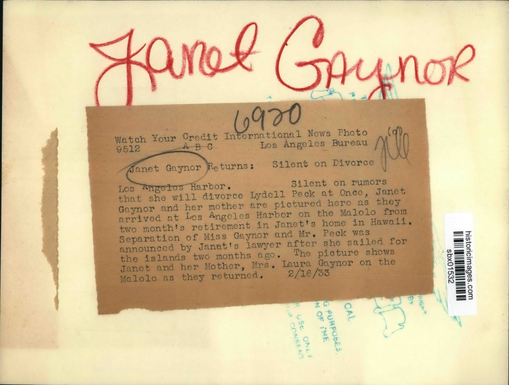 1933 Press Photo Actress Janet Gaynor & mother arrive in Los Angeles - sbx01532