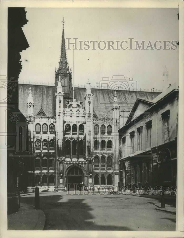 1940 Press Photo Guildhall before damage in London fires from Nazis - sbx01932
