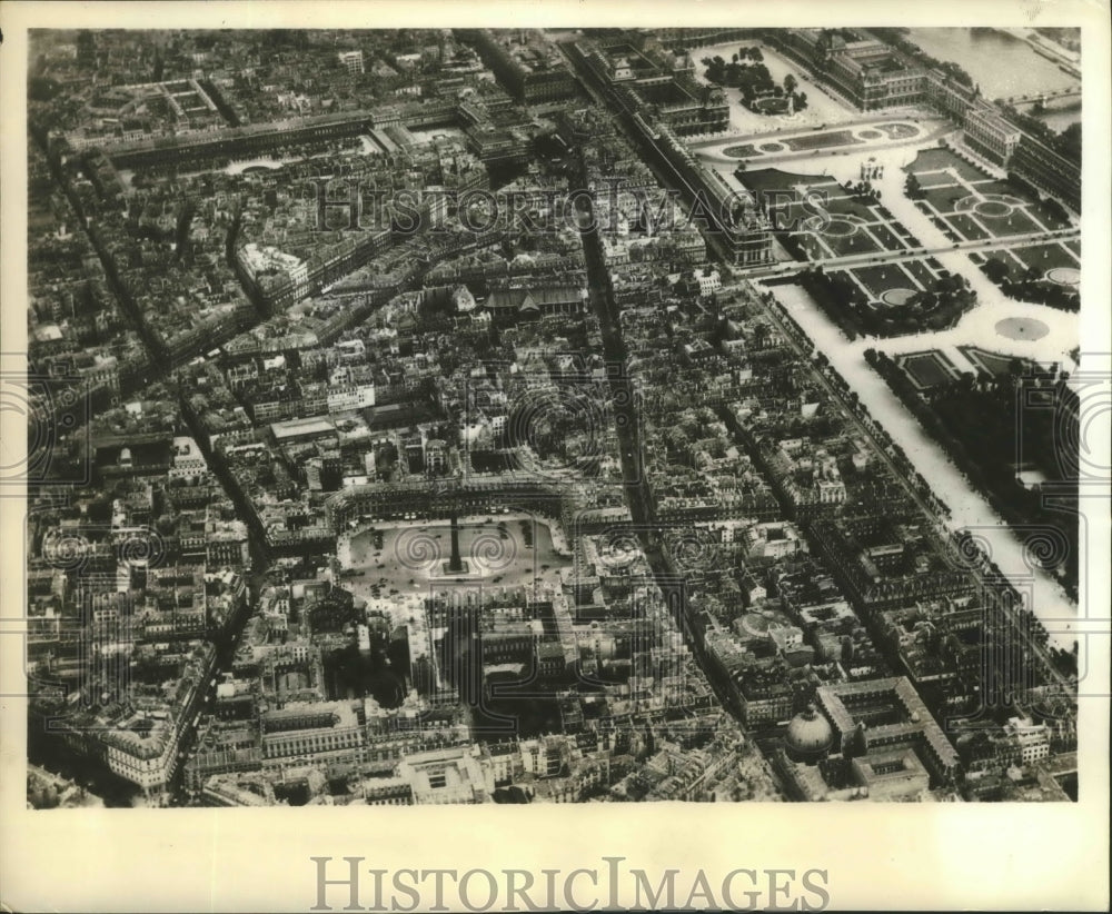 1939 Press Photo Aerial view of Paris France & Tuilleries gardens - sbx02254