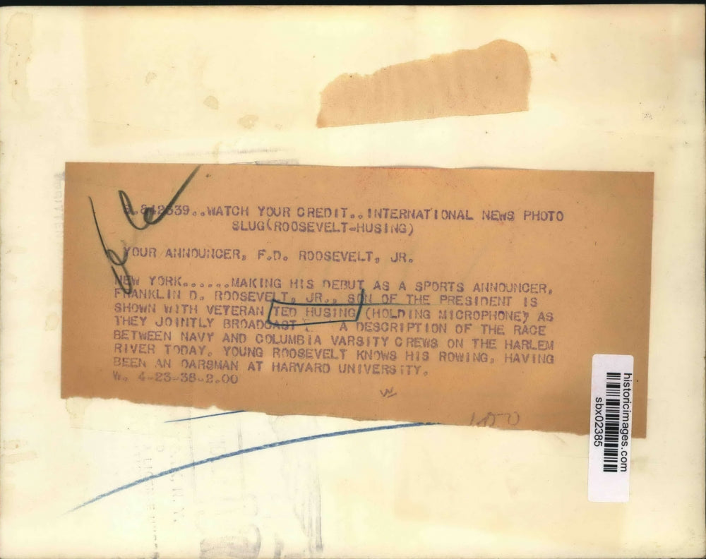 1938 Press Photo FD Roosevelt Jr son of President & Ted Husing at NY race