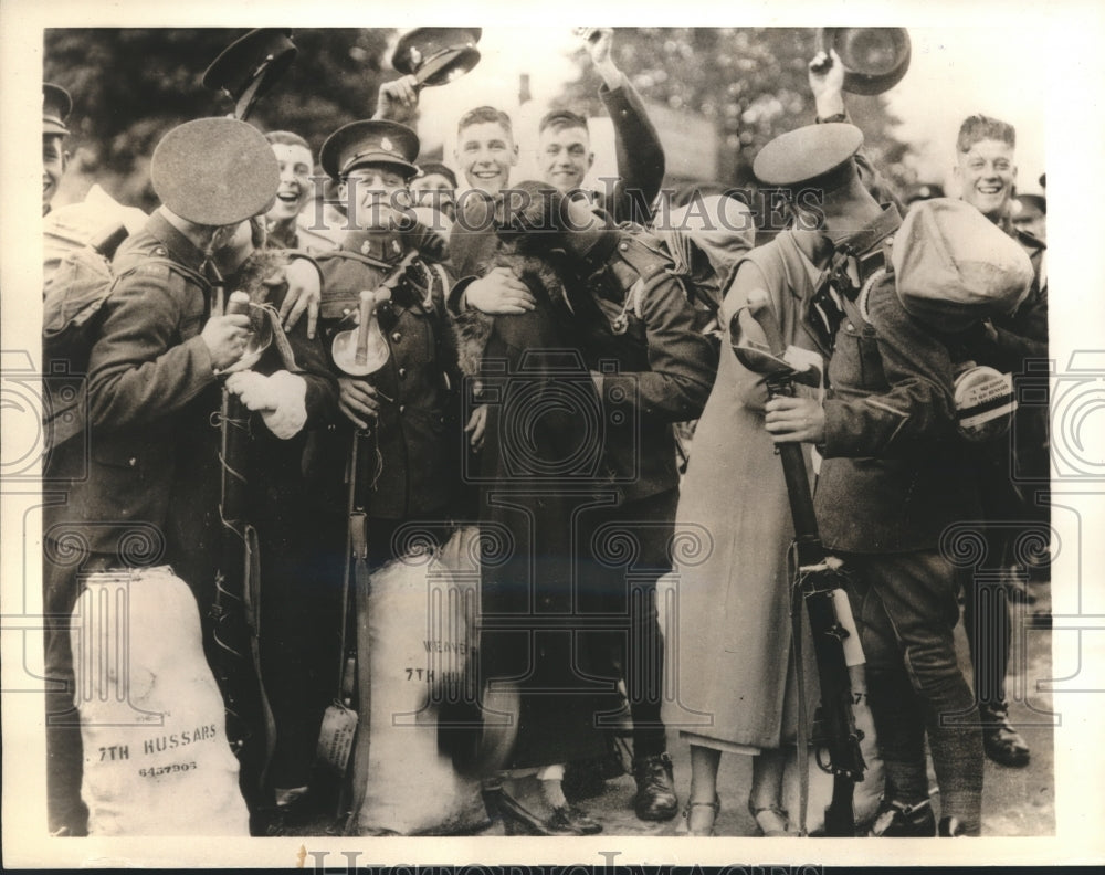 1936 Press Photo British Hussars prepare to leave Feltham, England for Ethiopia