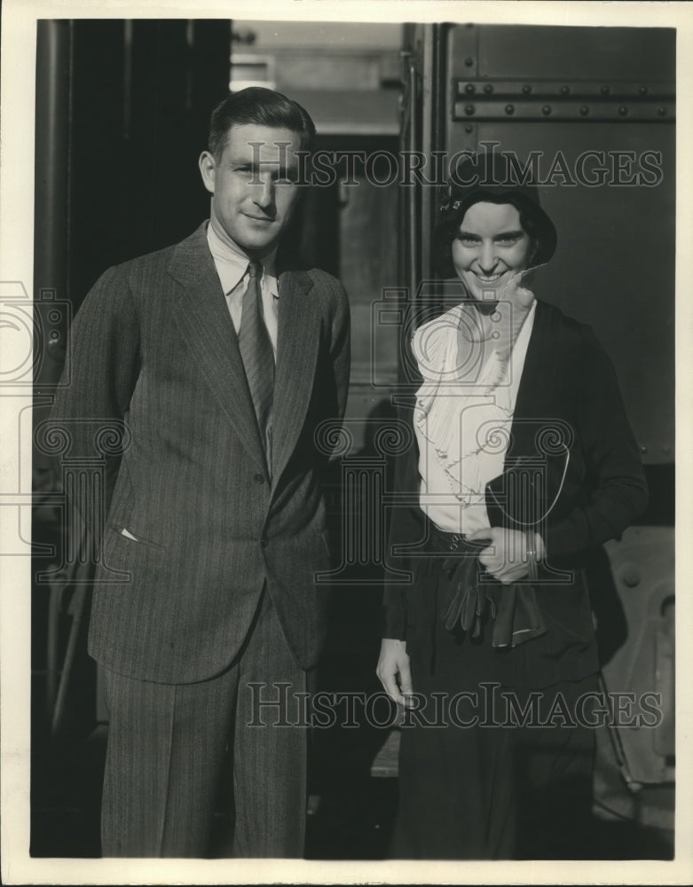 Press Photo Mr. & MRs. Phillips Lord in Los Angeles to film Motion Picture