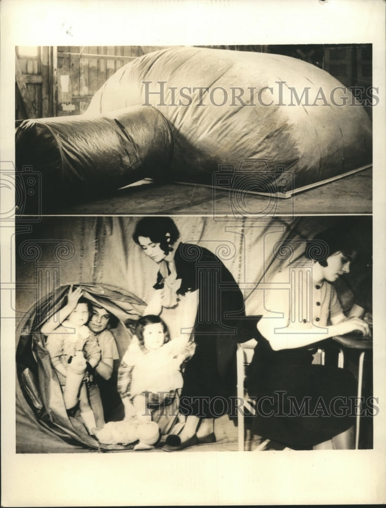 1935 Press Photo Anti-Gas Balloon protection for Gas bombs in Paris - sbx03570