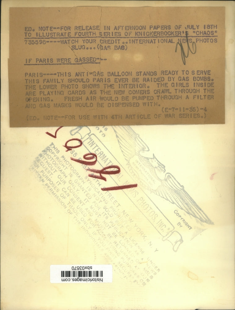 1935 Press Photo Anti-Gas Balloon protection for Gas bombs in Paris - sbx03570