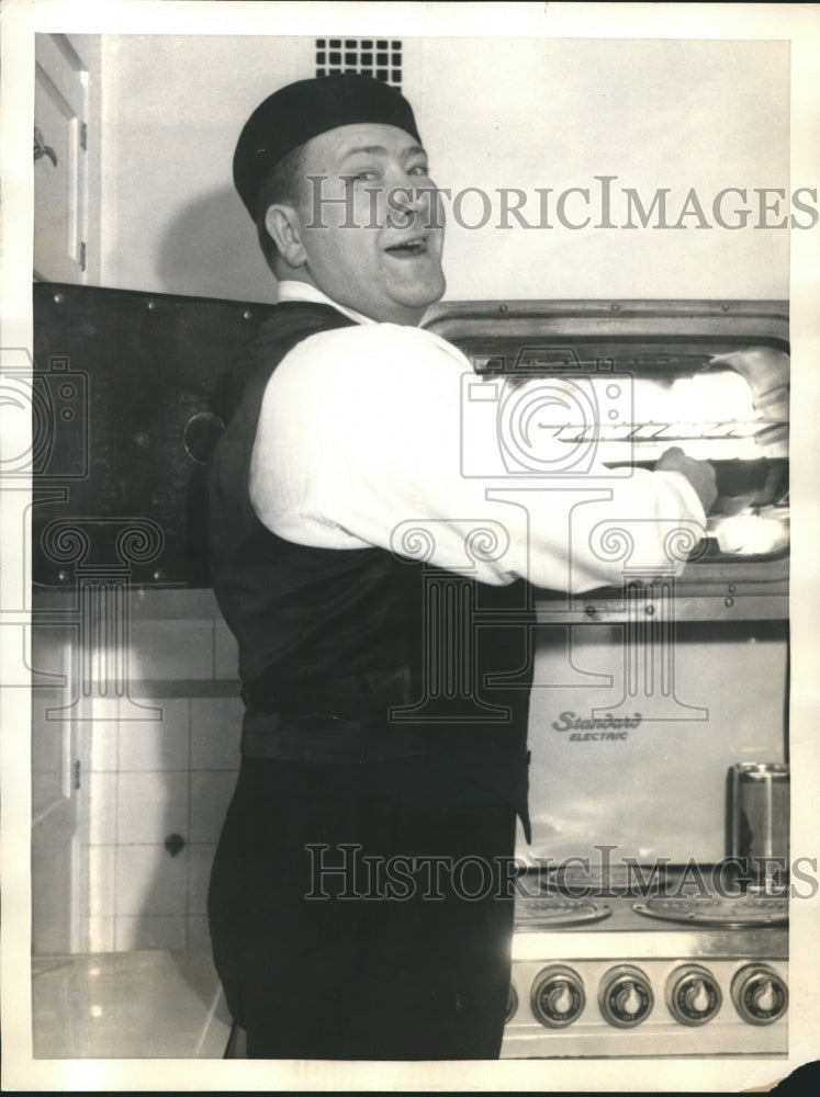 1935 Press Photo John Charles Thomas Baritone in San Francisco - sbx04528