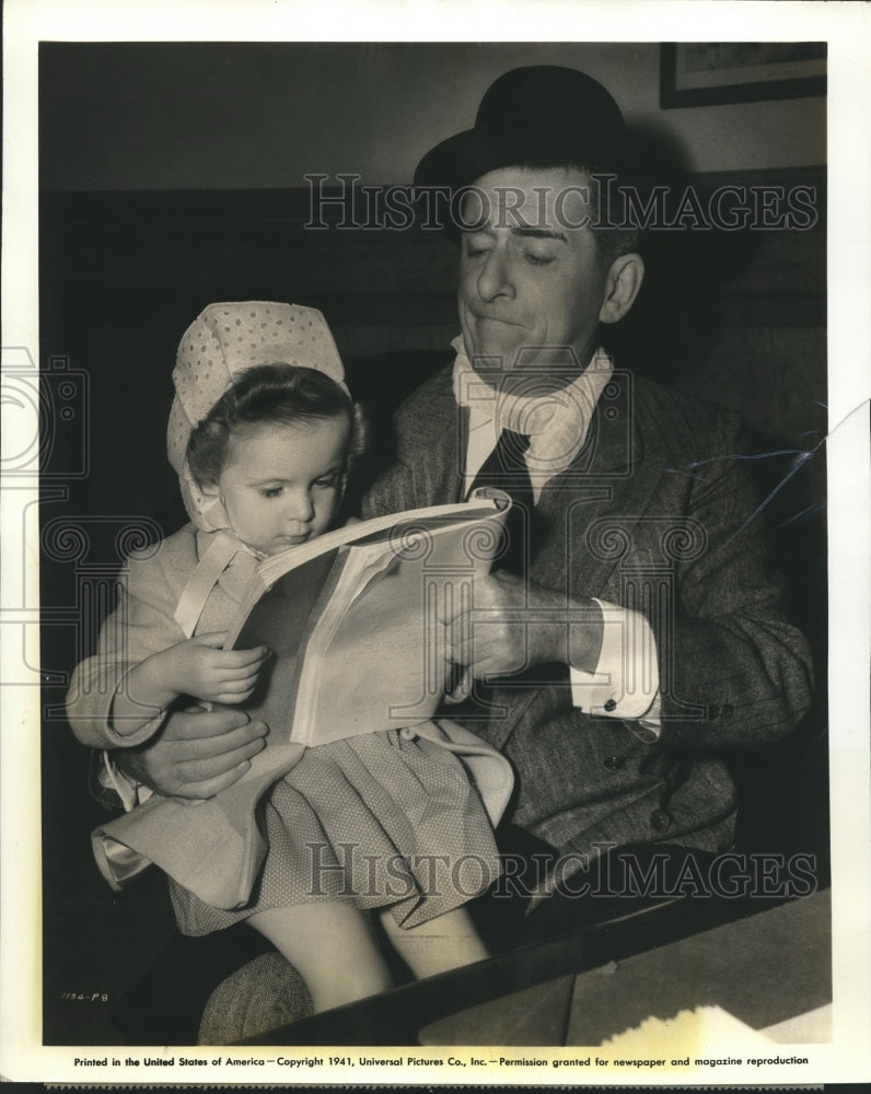 1941 Press Photo Baby Sandy and Edward Everett Horton in "Sandy Steps Out"