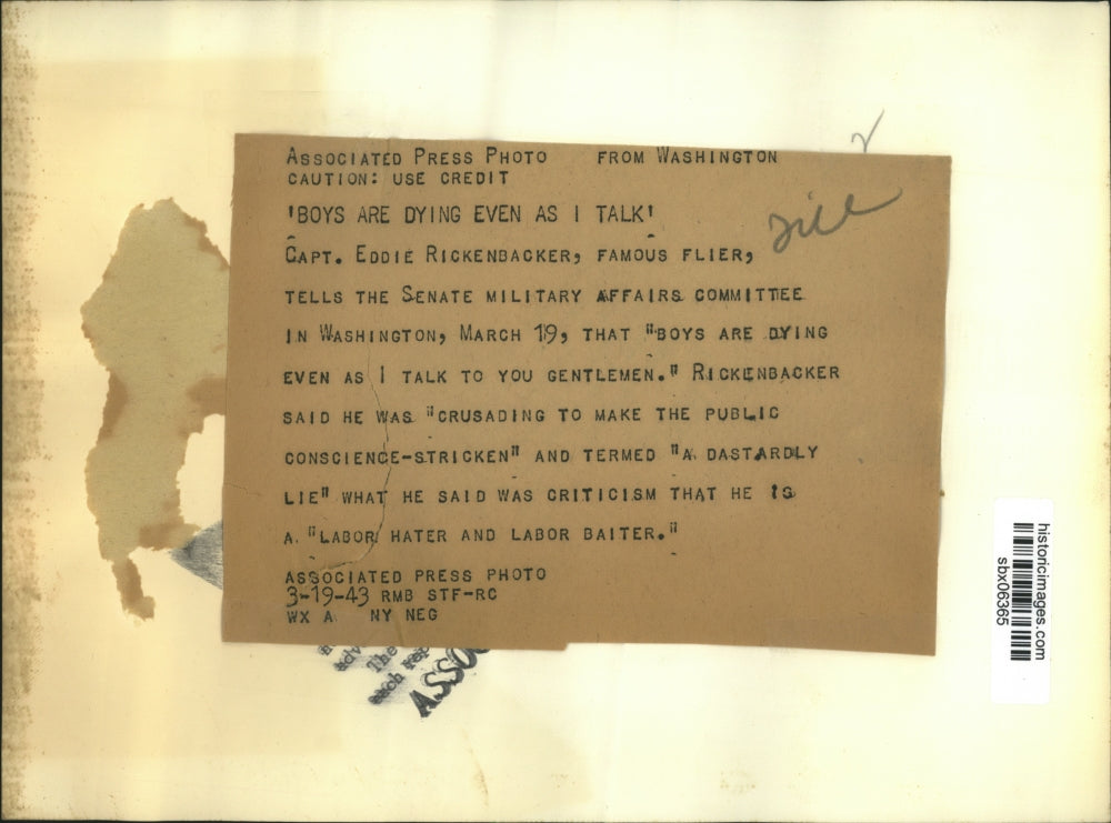 1943 Press Photo Eddie Rickenbacker, noted pilot, denies being 'labor hater'