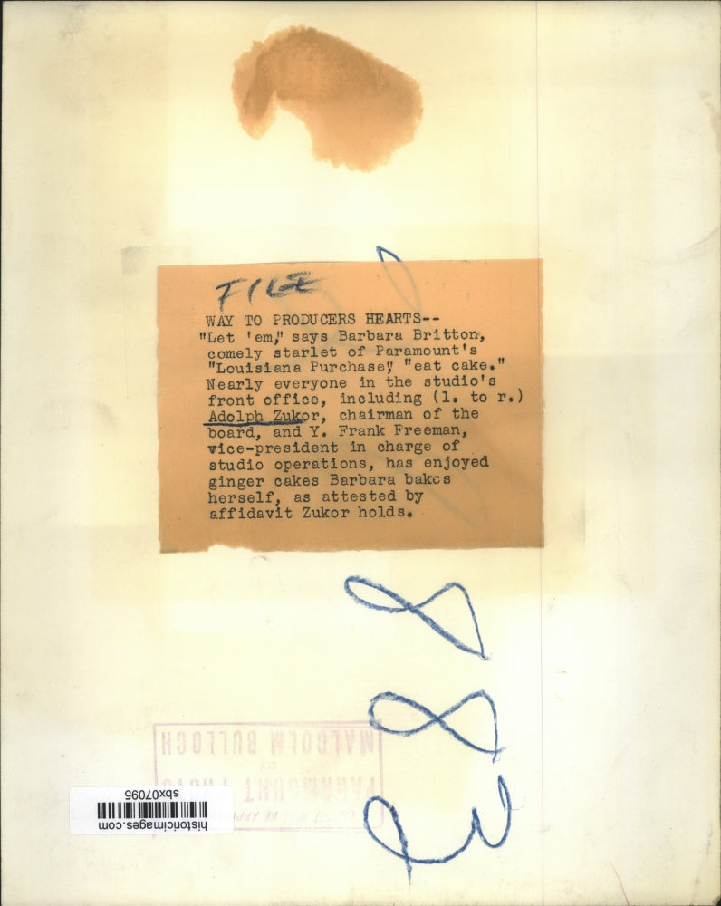 Press Photo Barbara Britton, Adolph Zukor & Y.Frank Freeman eat cake