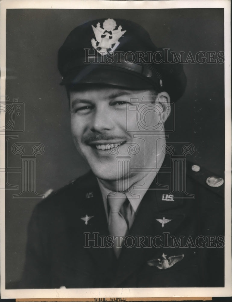 1945 Press Photo Lt.Col.Lane W. Smith Chie of Flying Safety for Ferrying at Ohio