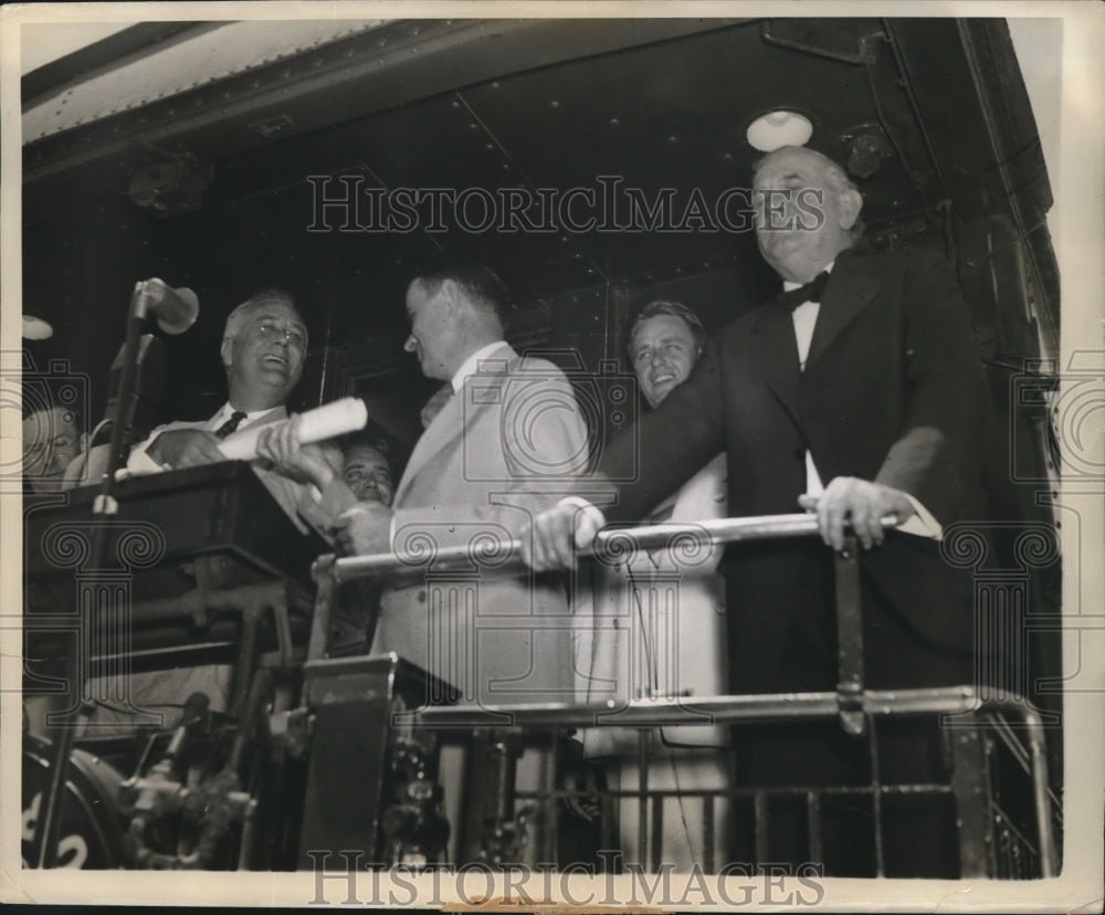 1930 Press Photo President Roosevelt Commissions James Allrend as Judge