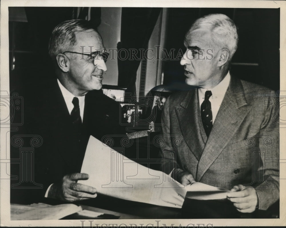 1946 Press Photo Pres. Harry S. Truman & Edward R. Stettiniuys, Jr at conference