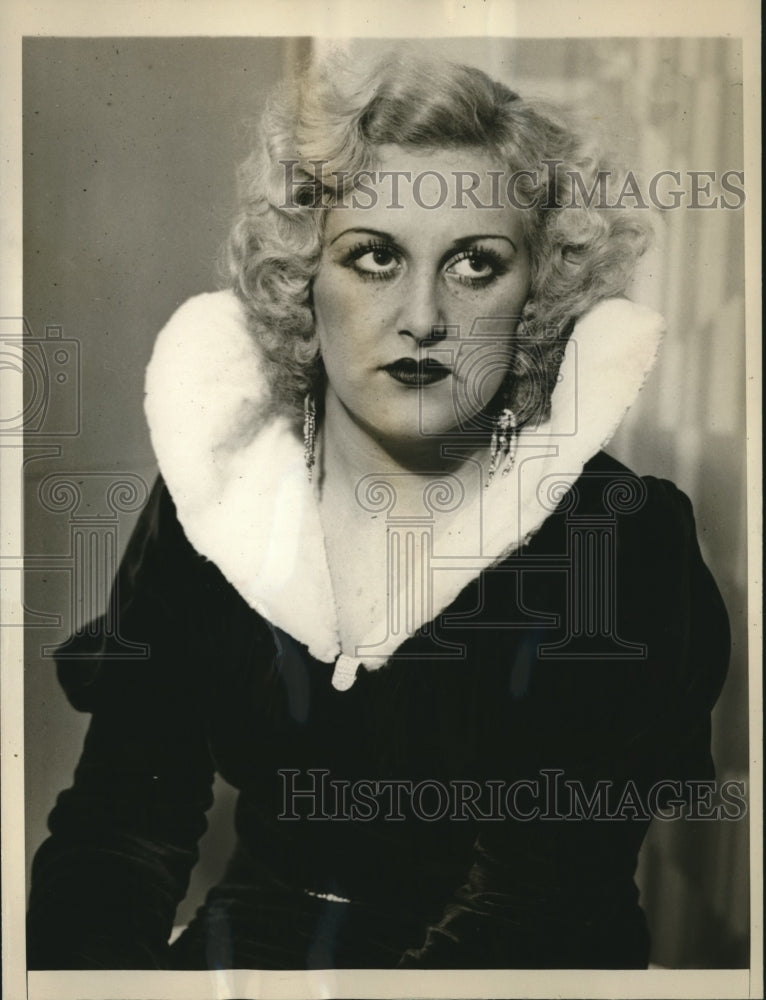 1931 Press Photo Pianist Dagmar Patroff Sues Ted Ritchee for Gift Reimbursement