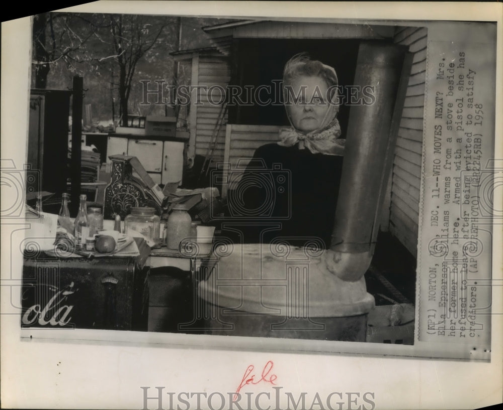 1958 Press Photo Ella Epperson Williams Remains in Norton Home after Eviction