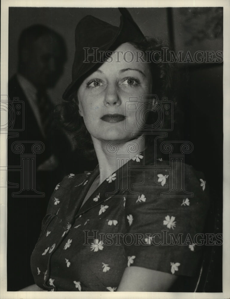 1937 Press Photo ActressJudith Allen Belittles Counter-Action Suit On Godde