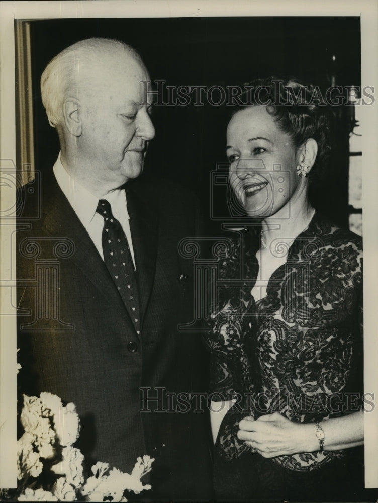 1957 Press Photo Dallas Oilman H.L. Hunt and his bride Ruth Ray Wright