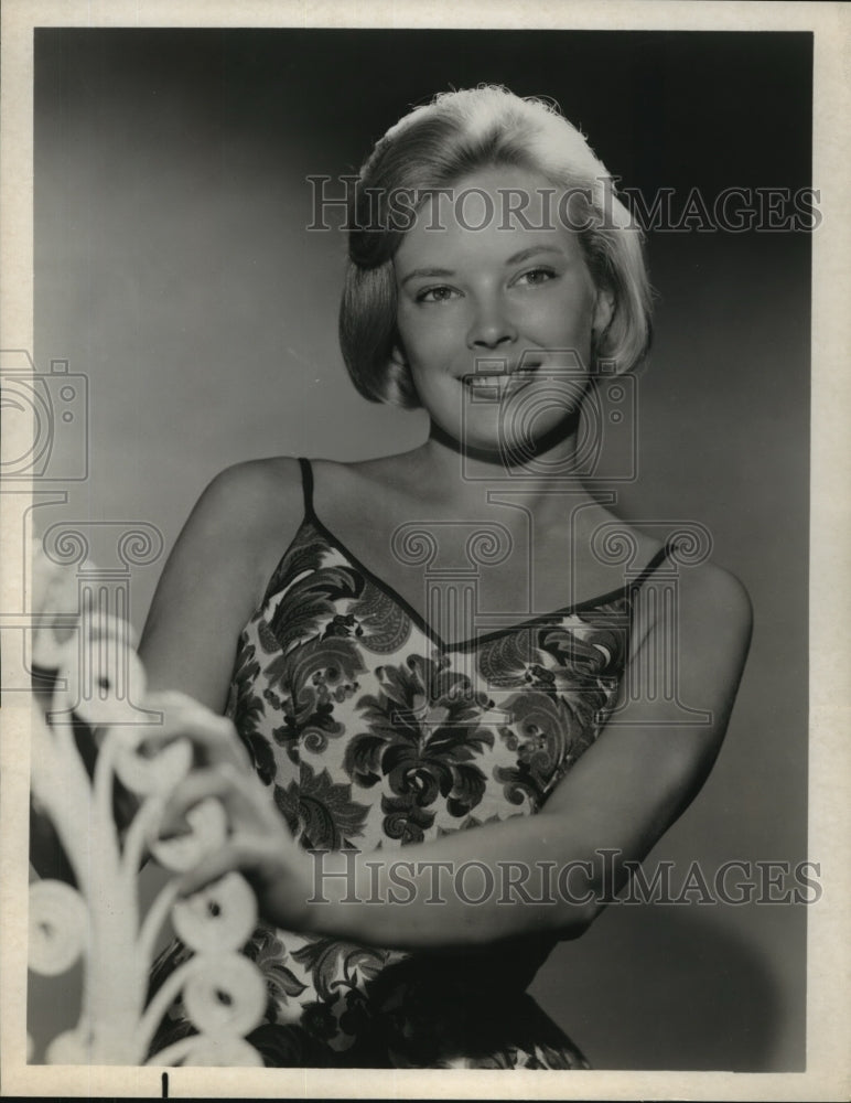 Press Photo Jorie Lueloff News Correspondent for WMAQ-TV, NBC-owned Station