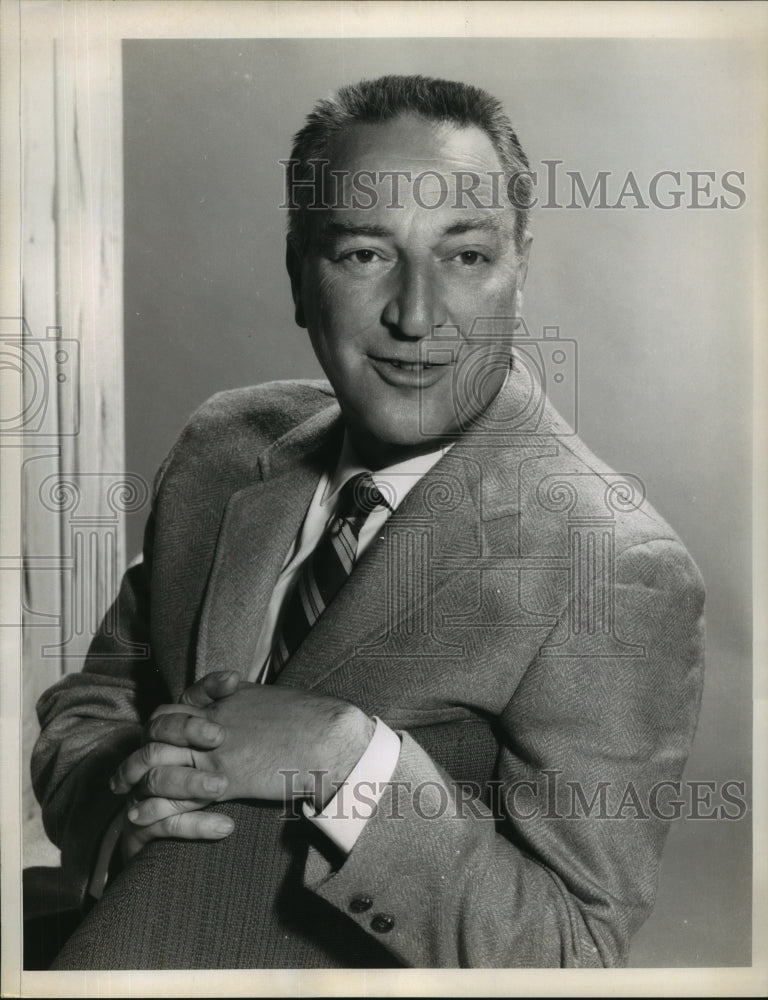 1966 Press Photo Performer Garry Moore - sbx11352