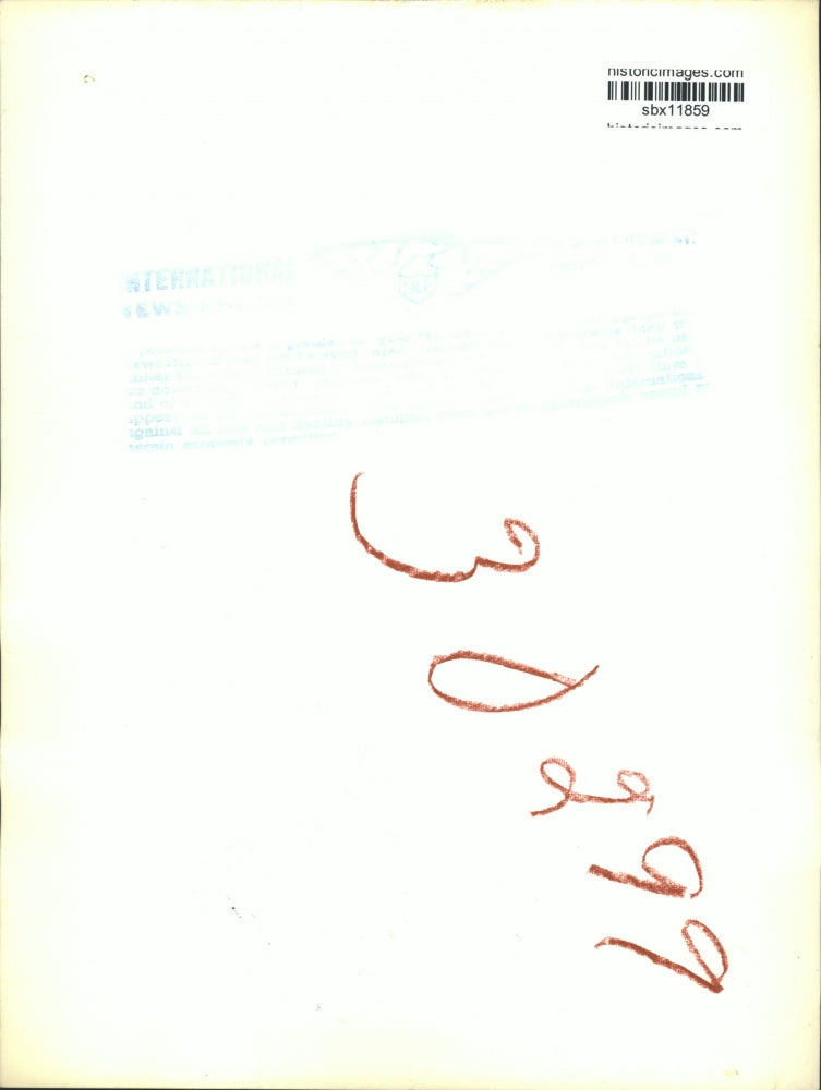 1957 Press Photo Mrs Harbert & husband Chuck at a golf tournament - sbx11859