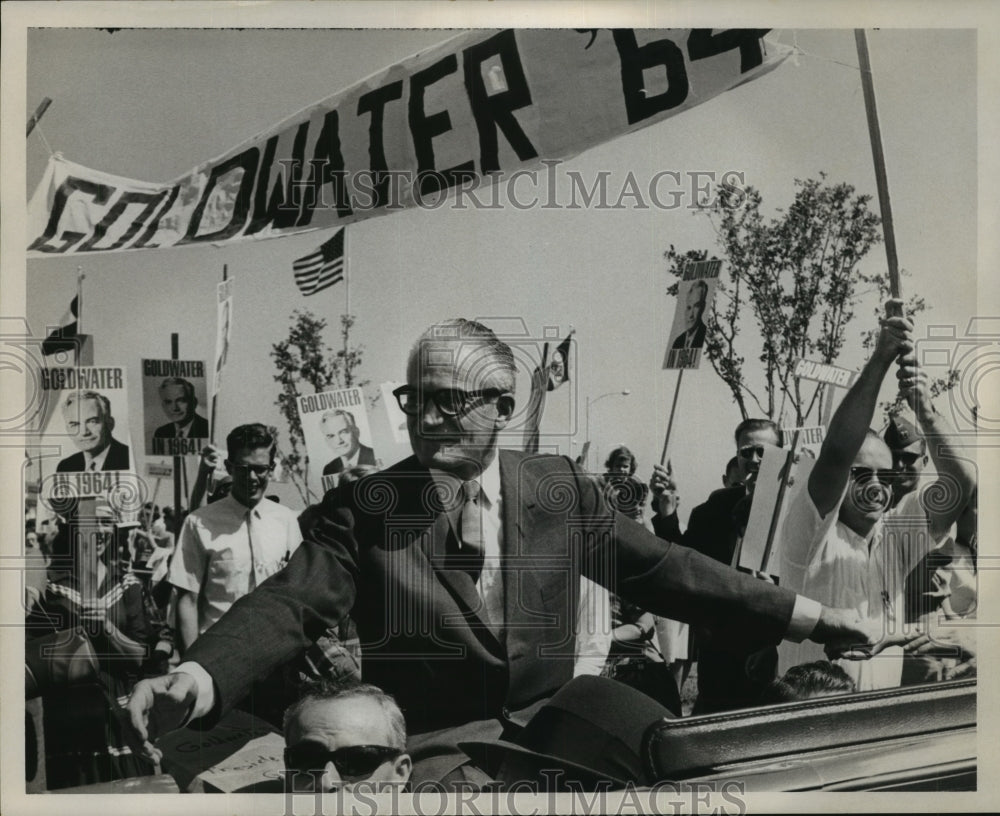 1964 Press Photo Republican Nominee Senator Barry Goldwater Campaigning In 1964