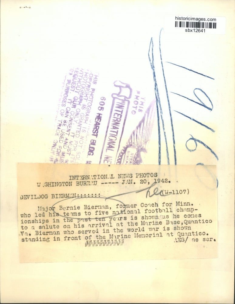 1942 Press Photo Major Bernie Bierman Arrives at Marine Base, Quantico, VA