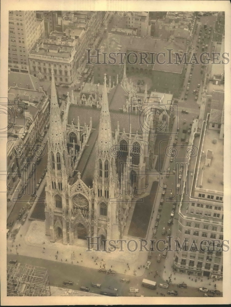Press Photo St Patrick's Cathedral Once More Revealed as Camera Eye Looks Down