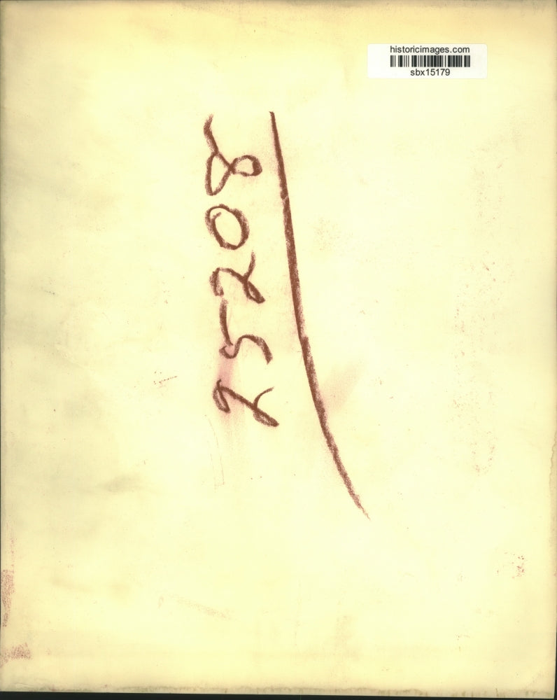 1947 Press Photo Sen Arthur Vandenberg & Wife Pause to Relax During Meetings