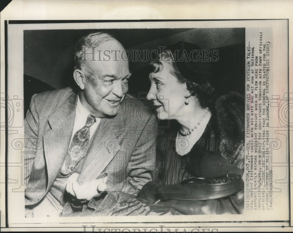 1950 Press Photo Gen & Mrs Eisenhower Chat Before Conferences with Army Official