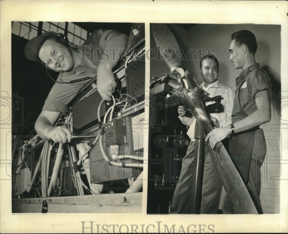 1942 Press Photo Randolph Field mechanics giving airplanes pre-flight inspection