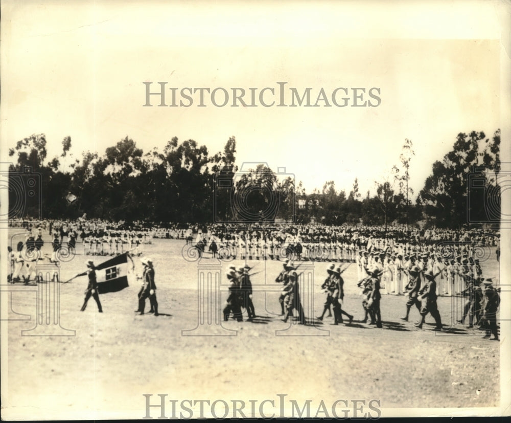 Press Photo First Italian Troops at Parade After Disembarking From Ships