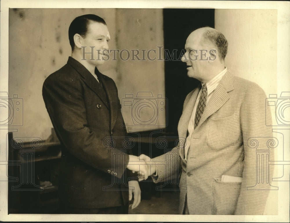 1935 Press Photo Mike Jacobs Wishes Isidoro Gastanaga Well in Louis Match