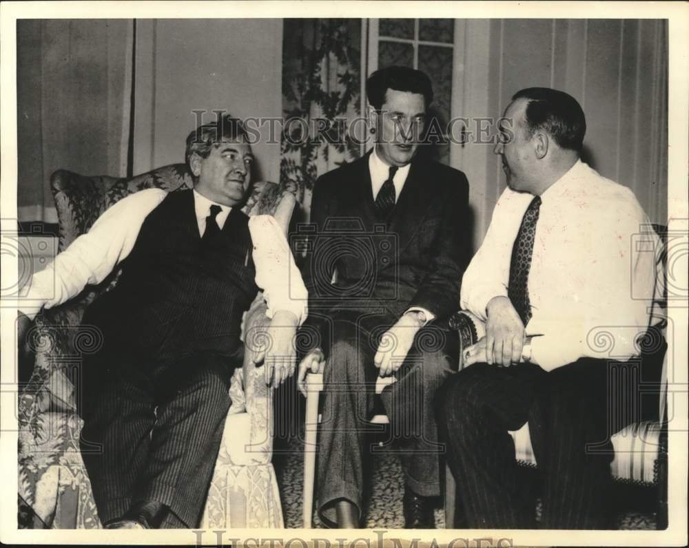 1941 Press Photo James Dewey, Eli Oliver and Governor Murray D. Van Wagoner- Historic Images