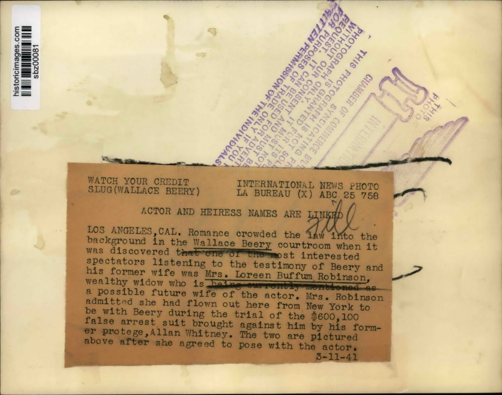 1941 Press Photo Wallace Beery poses with Mrs. Loreen Buffum Robinson