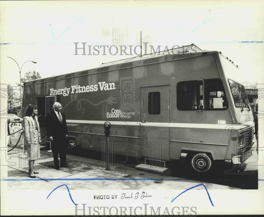 1987 Press Photo Con Edison Energy Fitness Van, New Springville - sia01936