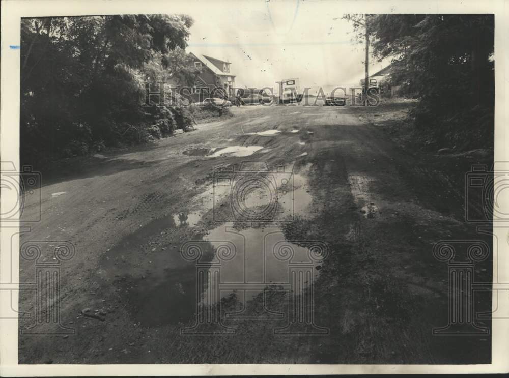 1978 Press Photo Flooded Cleveland Avenue in Great Kills, Staten Island
