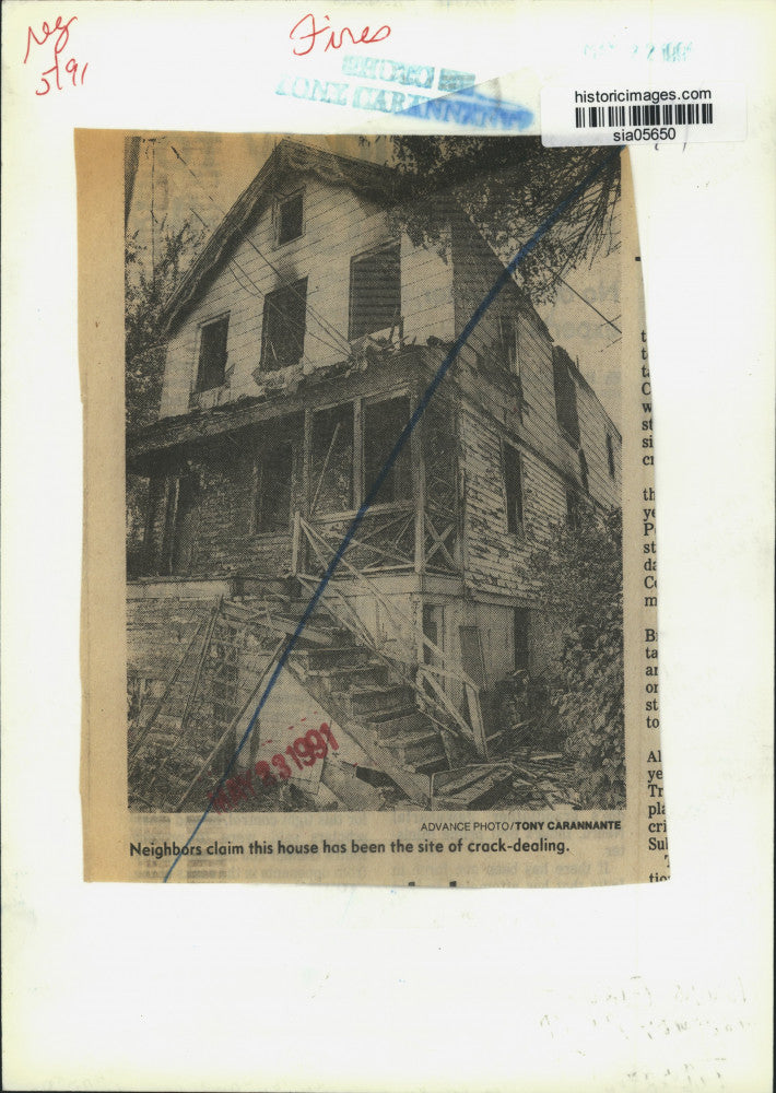 1991 Press Photo House damaged by fire, Waverly Place & Targee Street