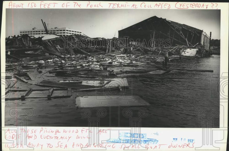 Load image into Gallery viewer, 1990 Press Photo Collapsed pier damage at Pouch Terminal - sia07387
