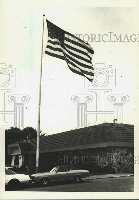 1980 Press Photo The American Flag - sia07651