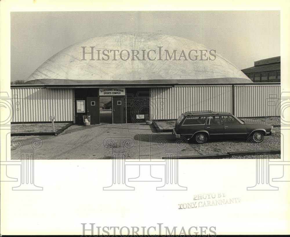 Press Photo Staten Island Veterans Memorial Sports Complex exterior view