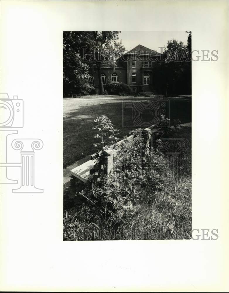 1989 Press Photo North Richmond Mental Health Center exterior view - sia09444