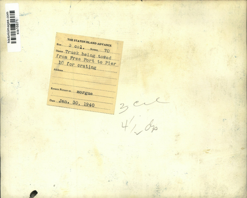 1940 Press Photo Truck being towed from Free Port to Pier 10 for crating