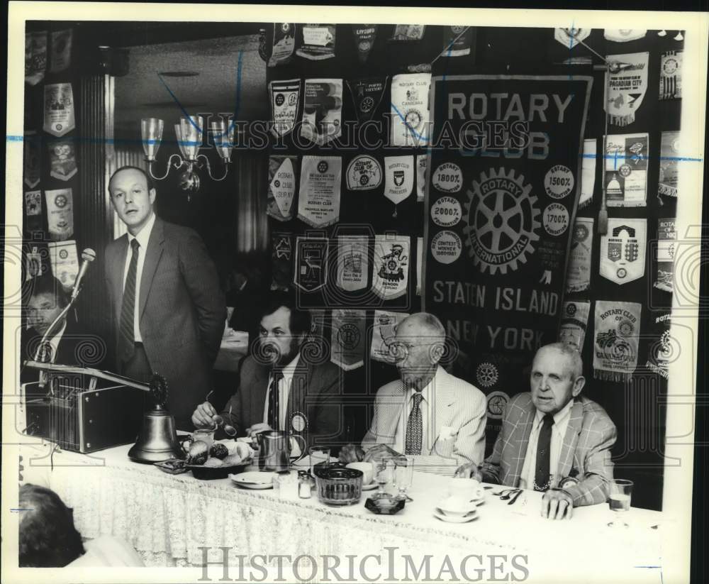 1989 Press Photo Attendees at Staten Island Rotary Club Meeting - sia19351- Historic Images