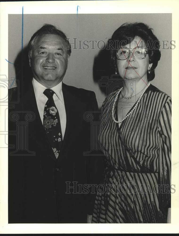 1981 Press Photo Nufry Kartalis &amp; other, Stapleton, New York - sia23289- Historic Images