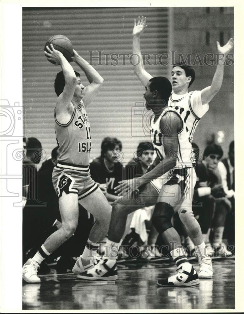 1986 Press Photo College of Staten Island Basketball Versus New York University- Historic Images