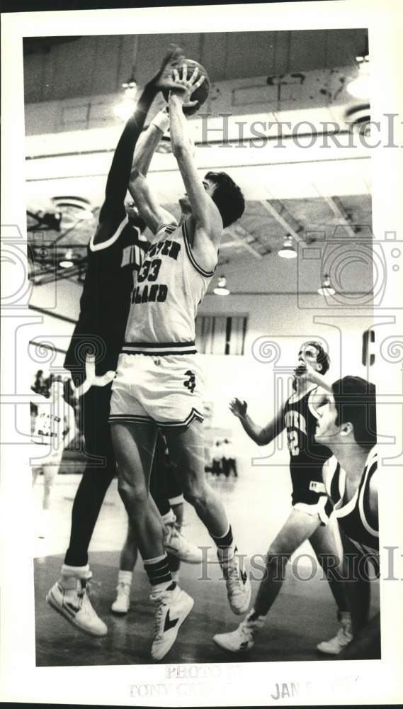 1987 Press Photo College of Staten Island Basketball Against Hunter College- Historic Images