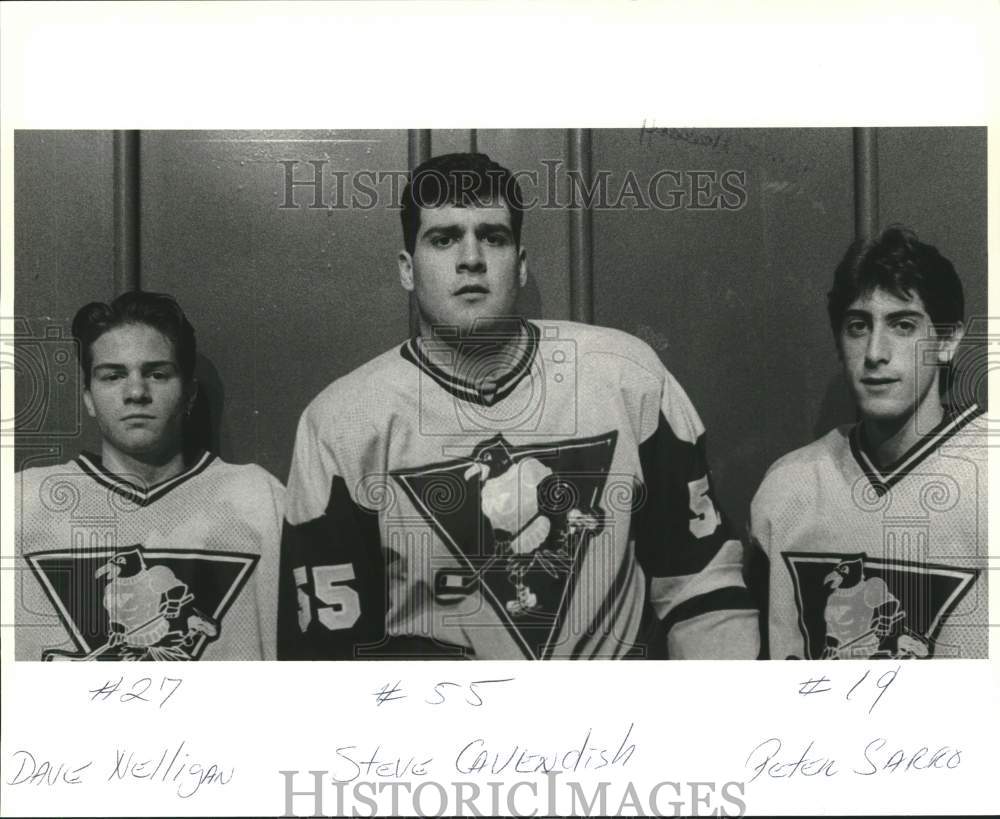 Press Photo Steve Cavendish & fellow Wagner Hockey team players - sia24060- Historic Images