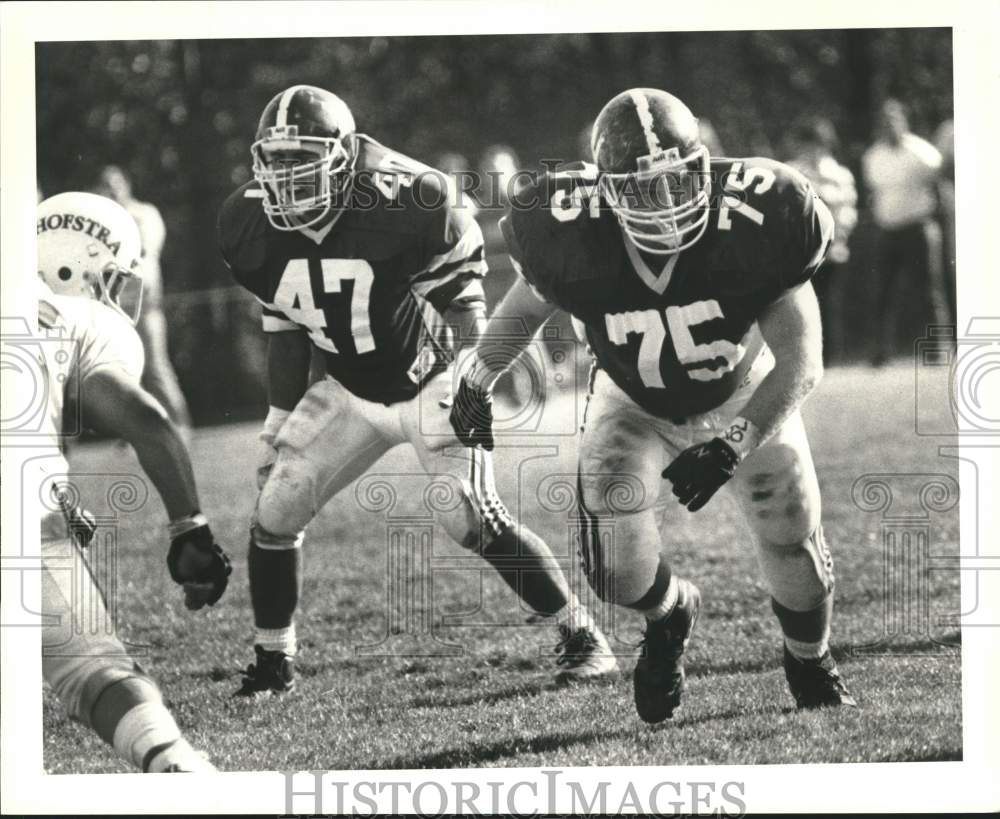 1990 Press Photo Wagner College Football Against Hofstra College - sia24194- Historic Images