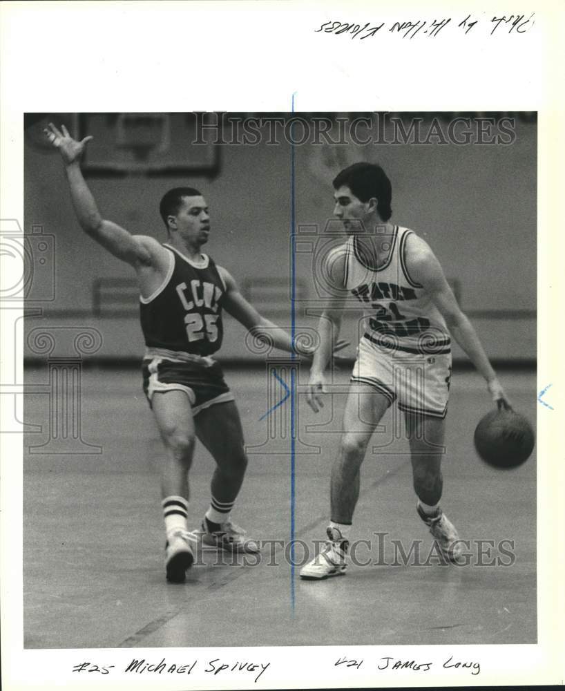 Press Photo College of Staten Island Basketball&#39;s James Long Plays Against CCNY- Historic Images